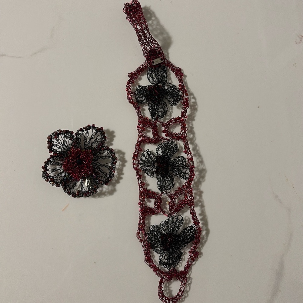 Lisa Toland Metal Lace / Crocheted Wire Brooch and Bracelet set  Size M-L
